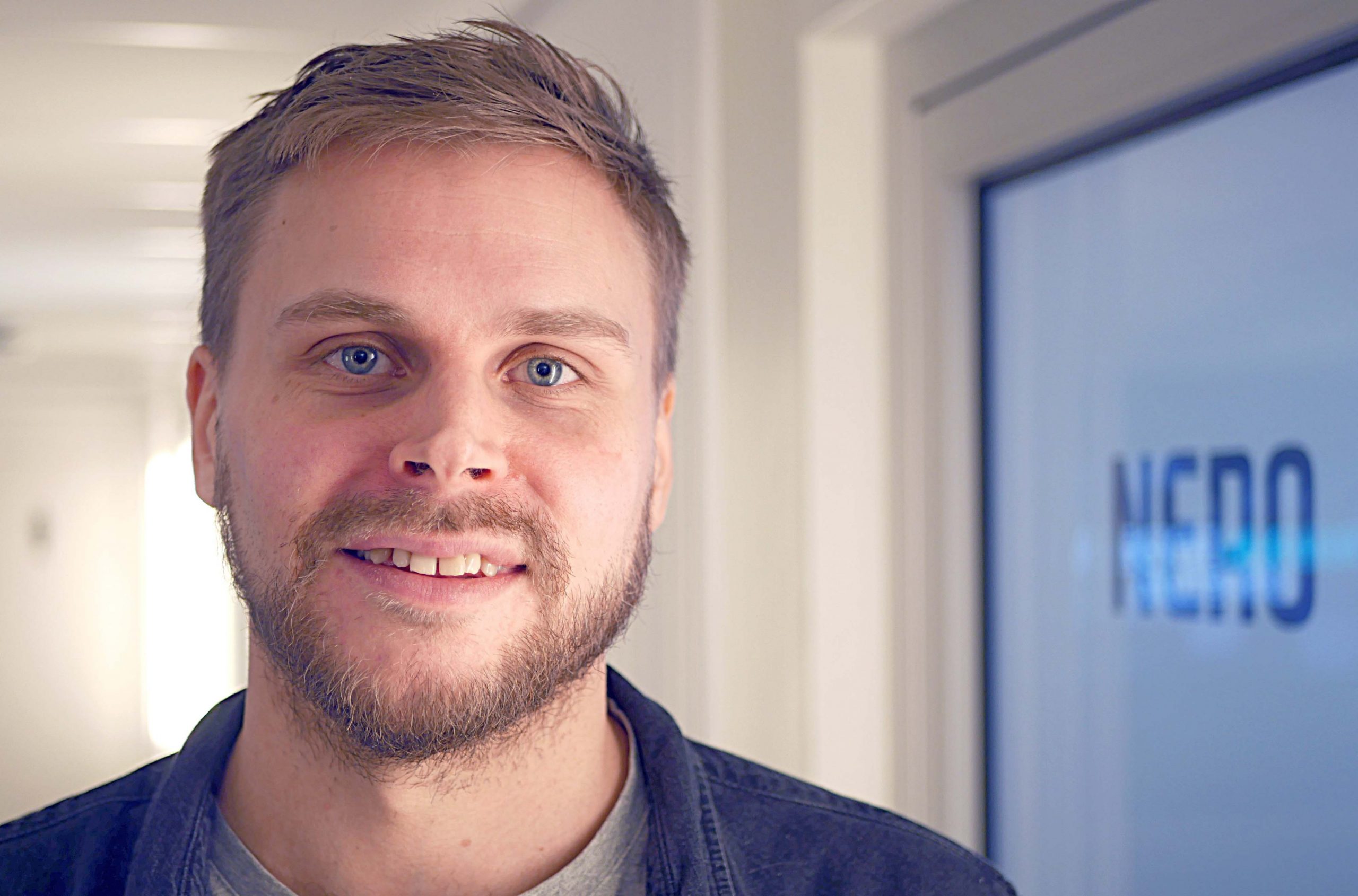 Dataspesialisti Kalle Räsänen kannustaa olemaan rohkea oppija